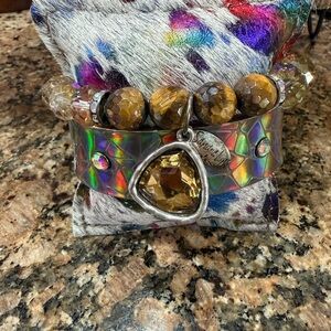 Elegant Gold and Silver Beaded Bracelet